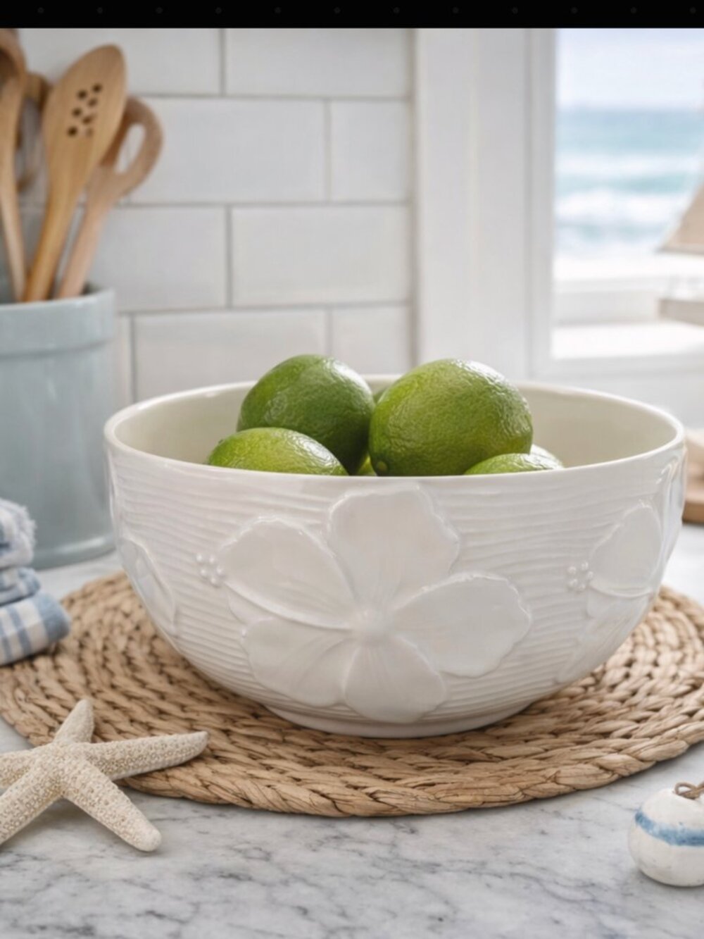 Beachly - The Island Bloom Hibiscus Ceramic Bowl
